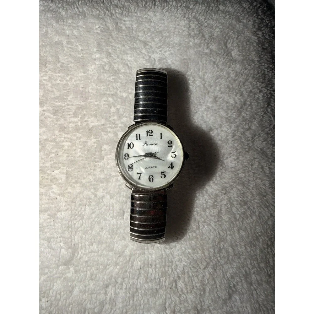 Vintage Ronica Quartz Ladies Stretch Band Watch Silver Tone